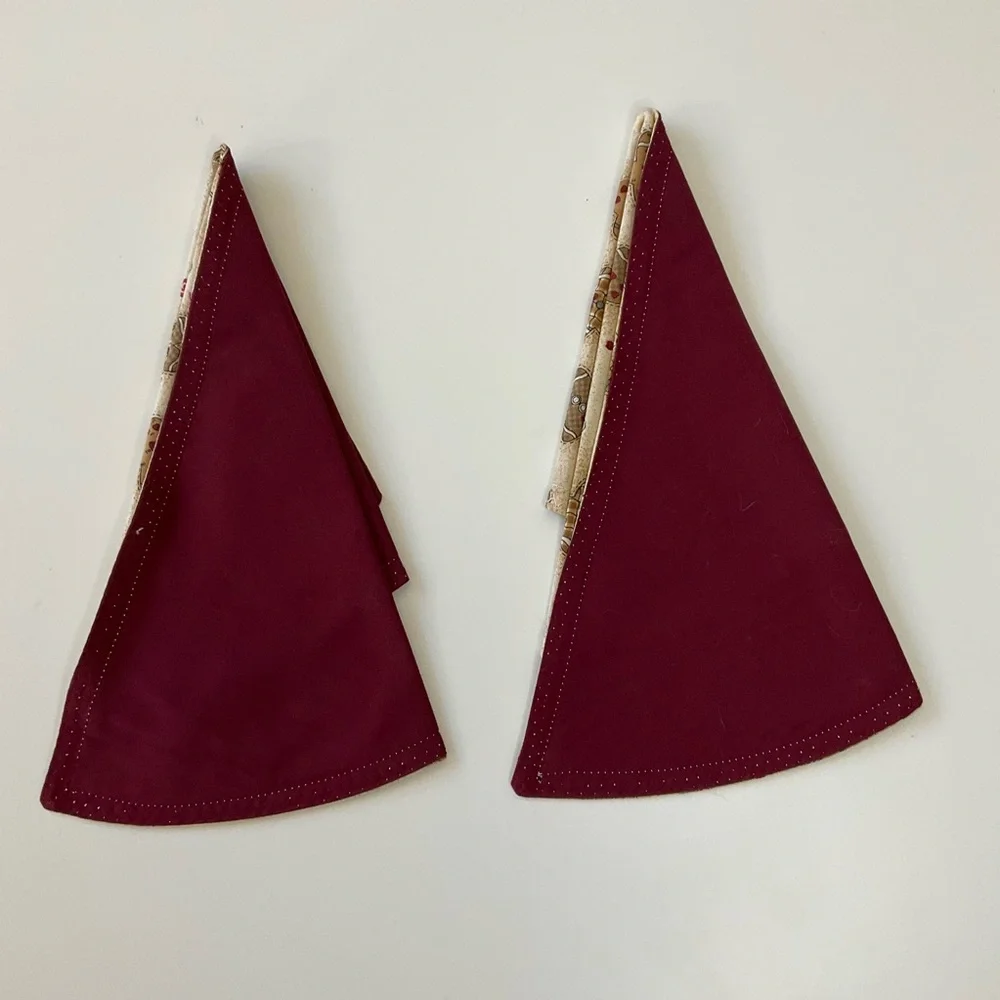 Set of Two Festive Handcrafted Gingerbread Print Christmas Tree Napkins